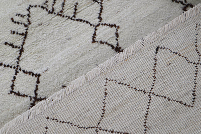 Tappeto design moderno bianco stile berbero, fatto a mano 201x147cm - CarpetLiving