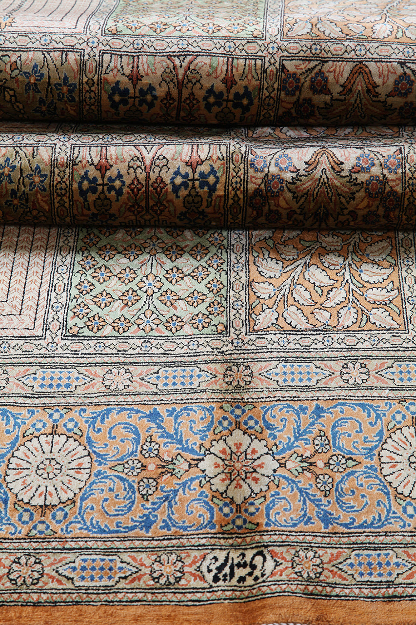 Persian Qum Silk Rug 205_135 cm