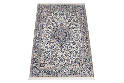 Fine Persian Nain Rug 9La 203_130 cm