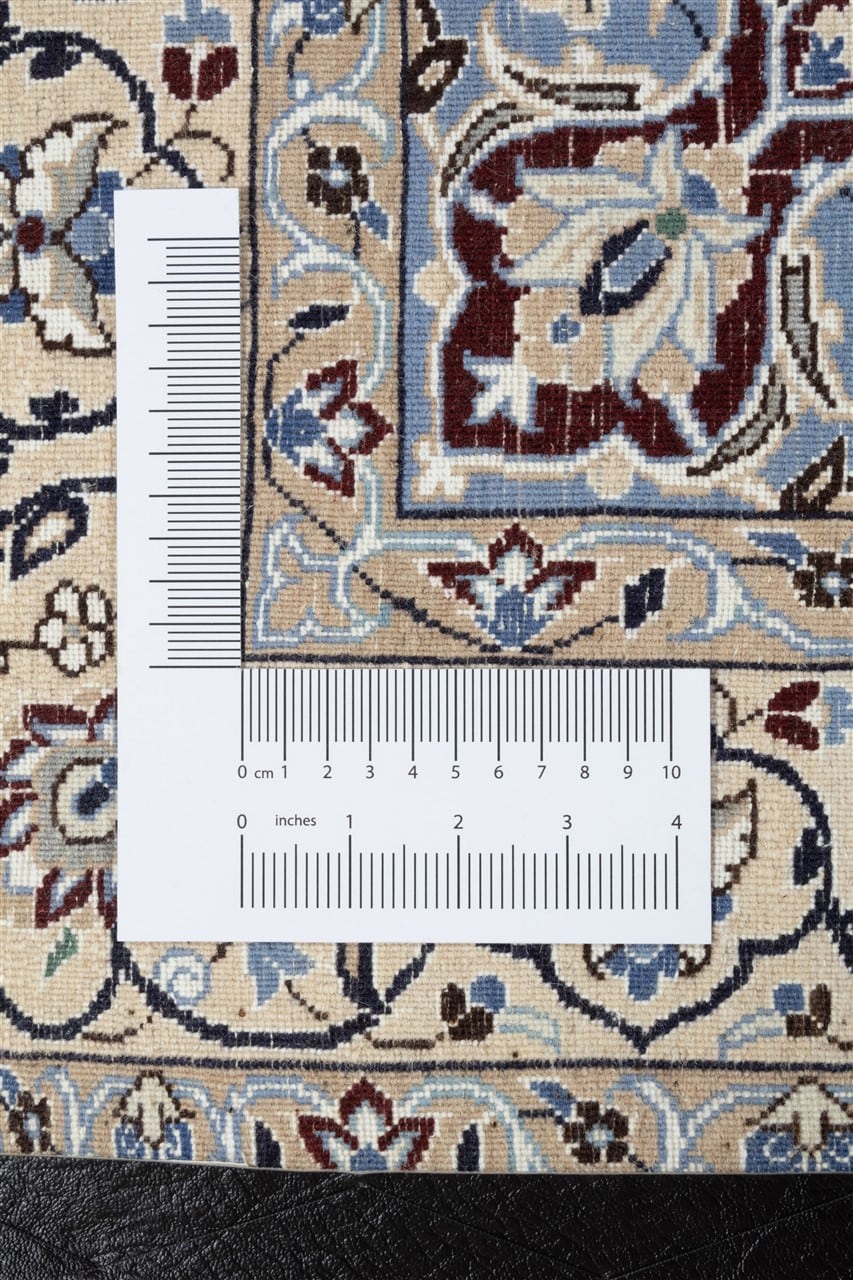 Fine Persian Nain Rug 9La 208_126 cm