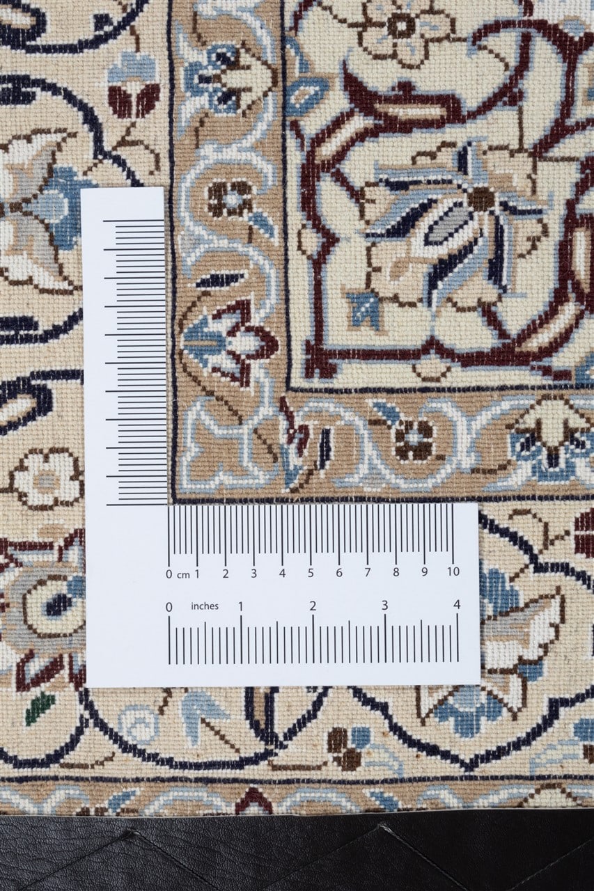 Fine Persian Nain Rug 9La 202_125 cm