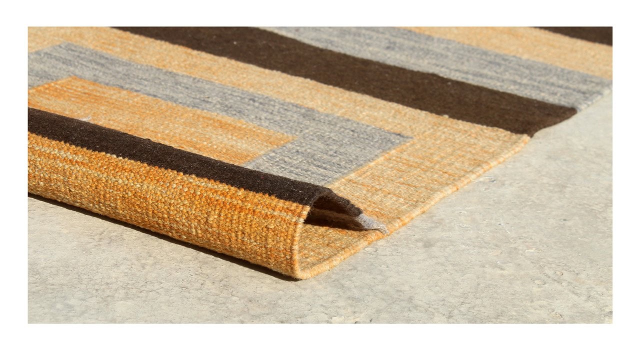 Tappeto Kilim moderno in lana multicolore 242x189cm