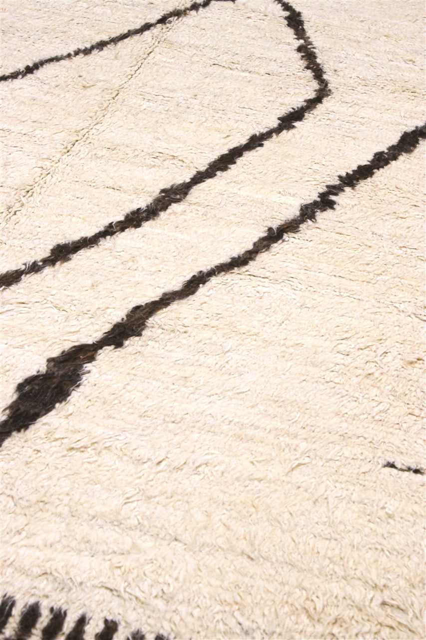 Modern design rug white Berber style, handmade 237x174cm