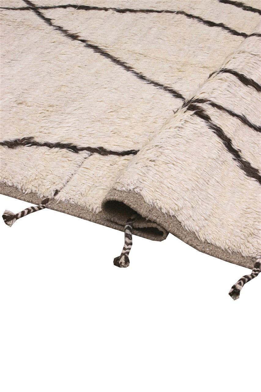 Modern design rug white Berber style, handmade 237x174cm