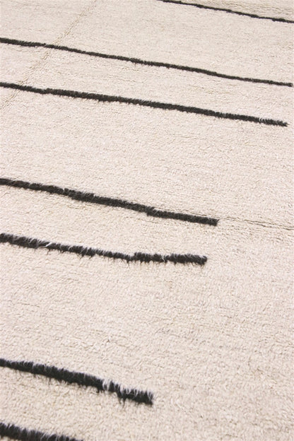 Modern design rug white Berber style, handmade 298x200cm