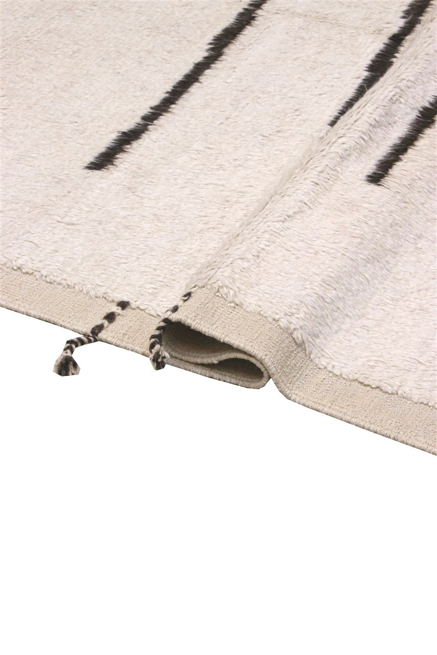 Modern design rug white Berber style, handmade 298x200cm