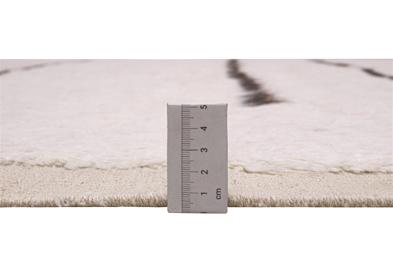 Modern design rug white Berber style, handmade 298x200cm