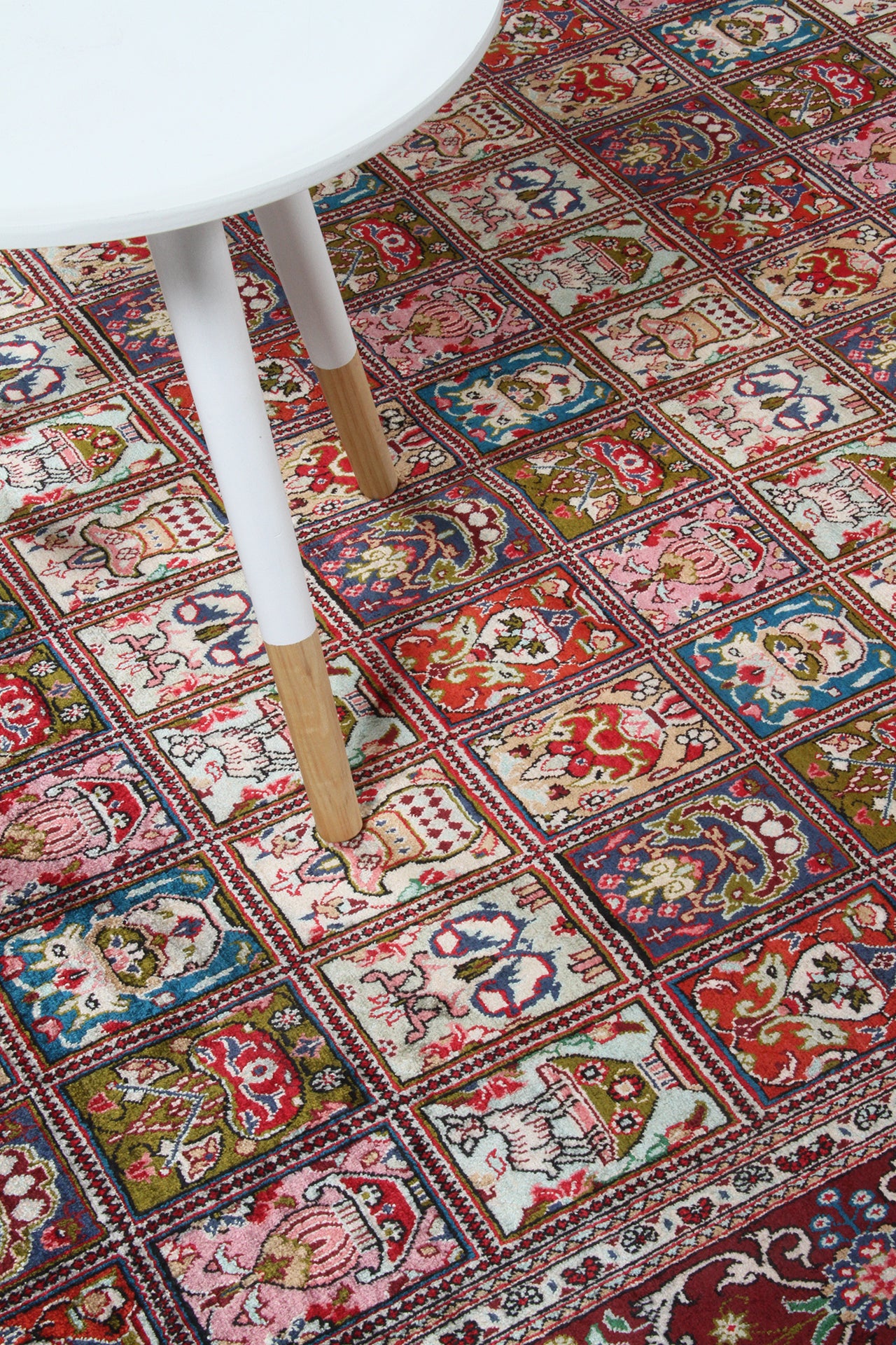 Persian Qum Silk Rug 202_131 cm