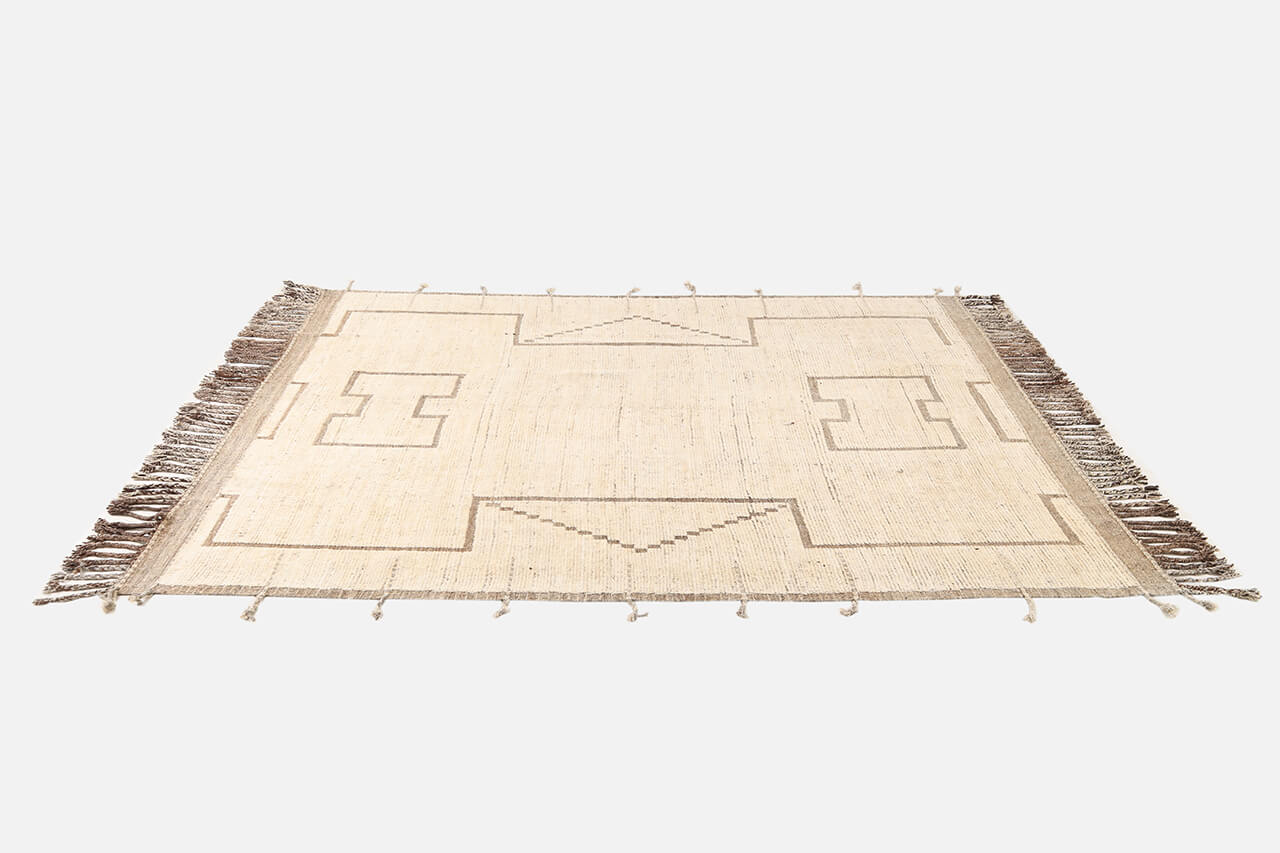 Modern design white Berber style carpet, handmade 314x237cm