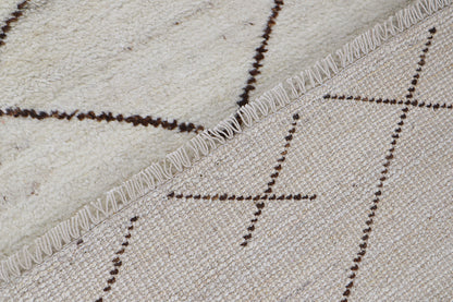 Modern design white Berber style carpet, handmade 203x137cm
