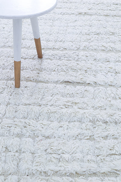 Tappeto design moderno bianco stile berbero, fatto a mano 300x212cm - CarpetLiving