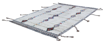 Tappeto berbero tribale bianco, fatto a mano 175x120cm