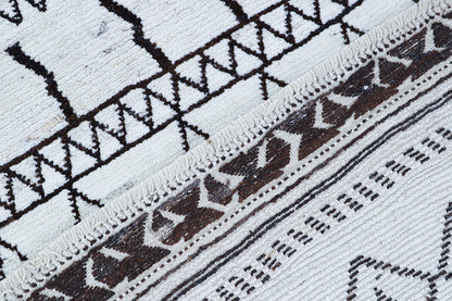 Modern design white Berber style carpet, handmade 276x197cm