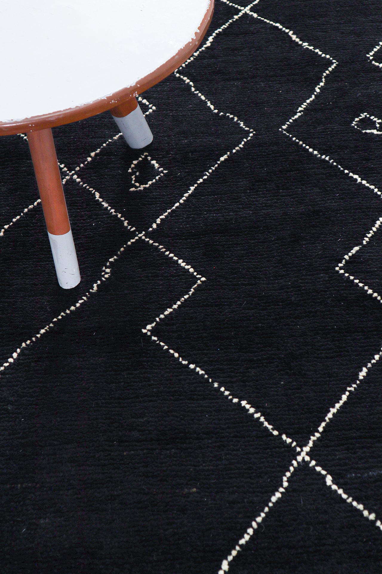 Modern design black Berber style carpet, handmade 206x146cm