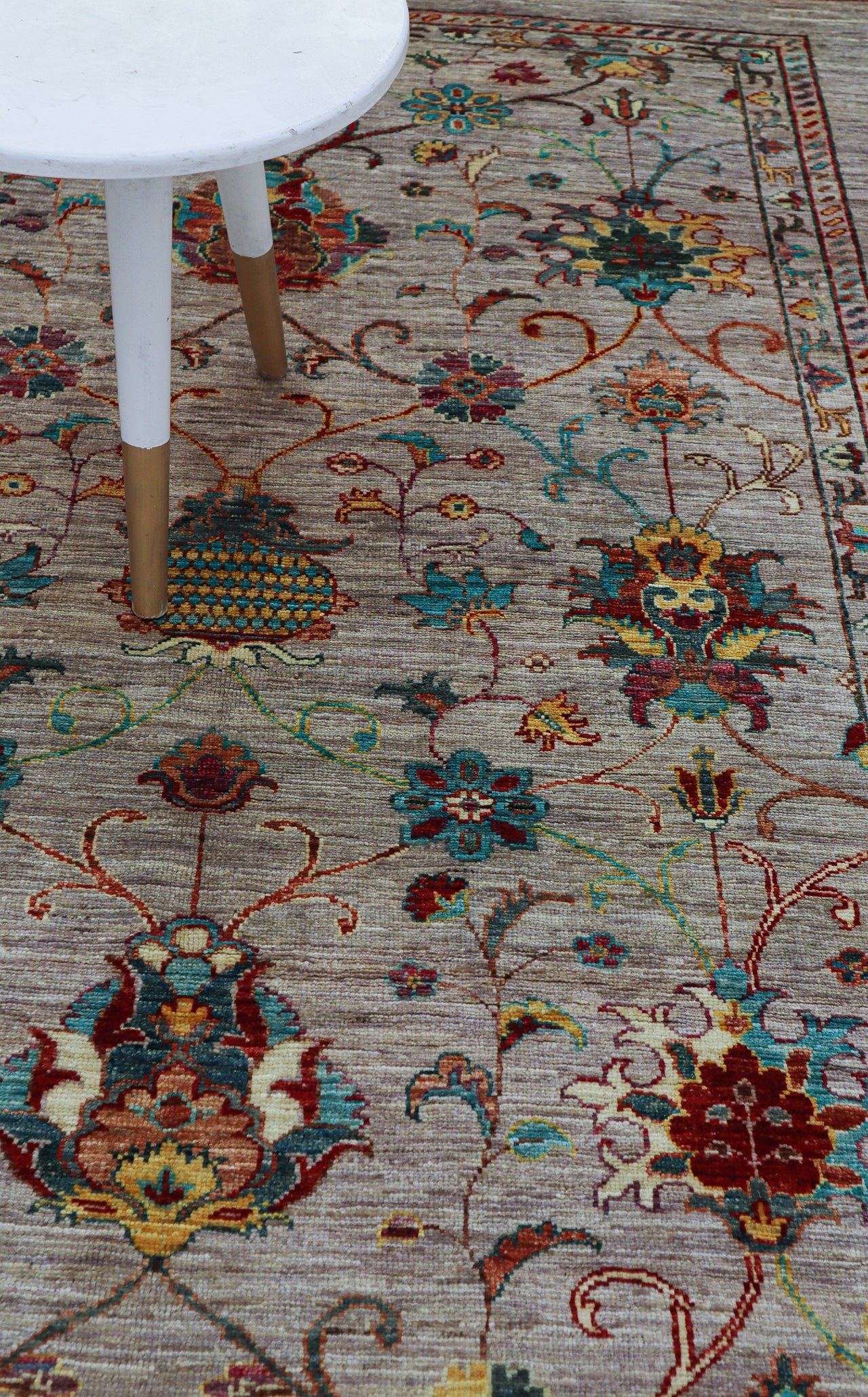Handmade Ziegler Decorative Floral Rug, 205x155cm