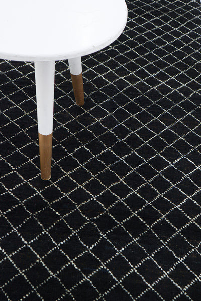 Tappeto passatoia design moderno nero stile berbero, fatto a mano 302x78cm - CarpetLiving
