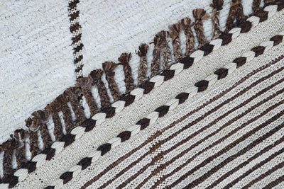 Tappeto design moderno bianco stile berbero, fatto a mano 241x172cm - CarpetLiving