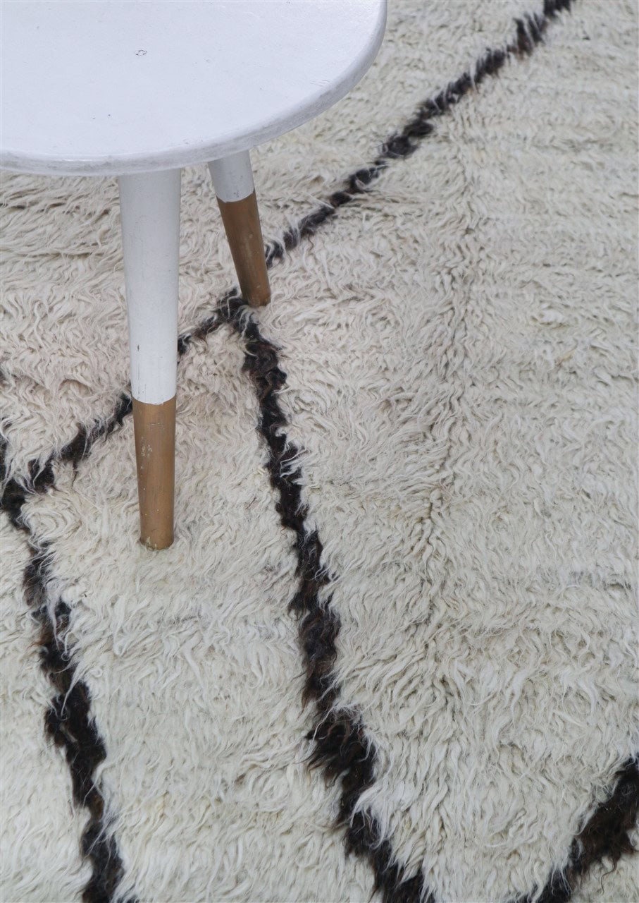 Modern design white Berber style carpet, handmade 234x175cm