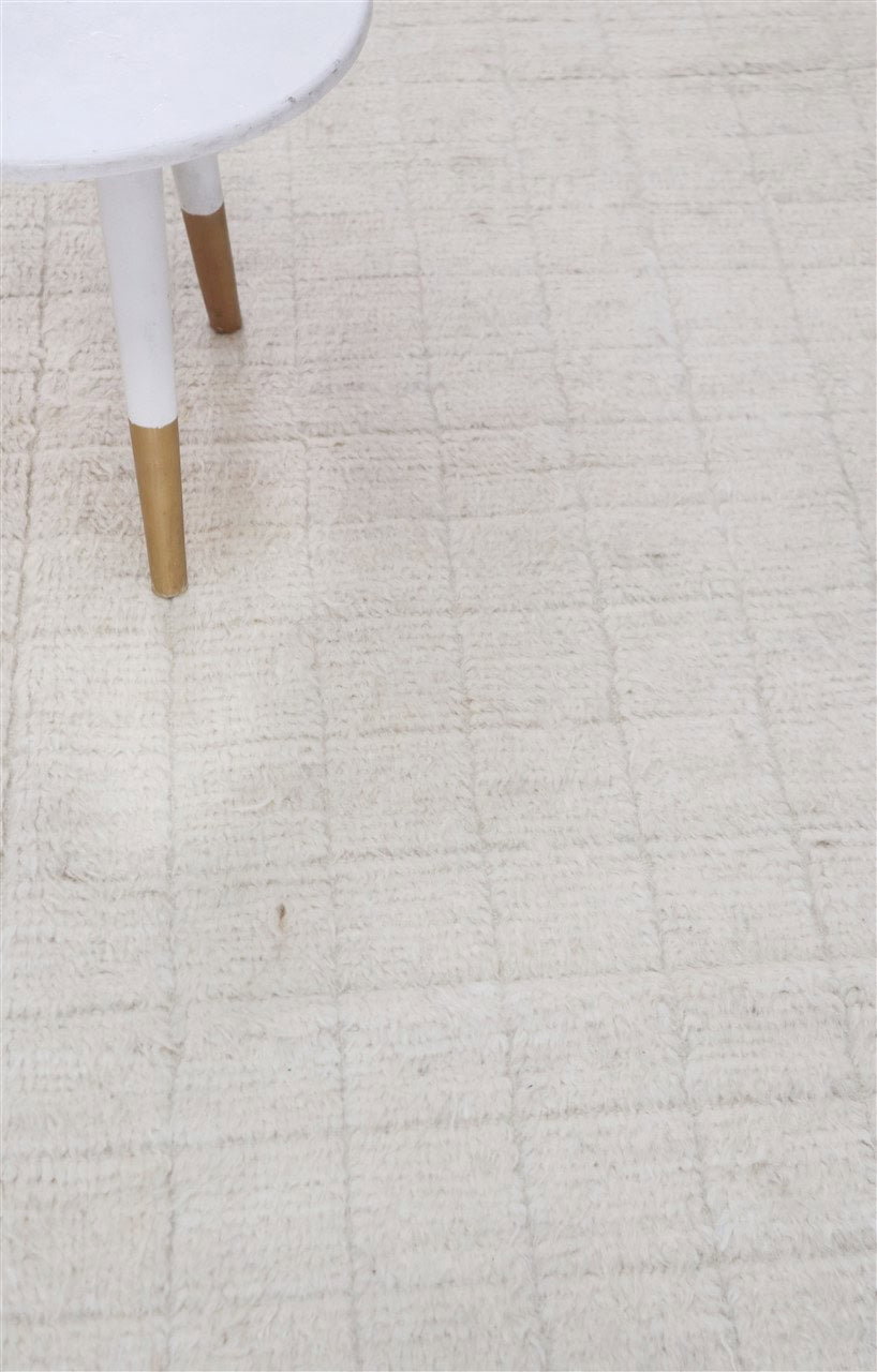 Modern design white Berber style carpet, handmade 304x200cm