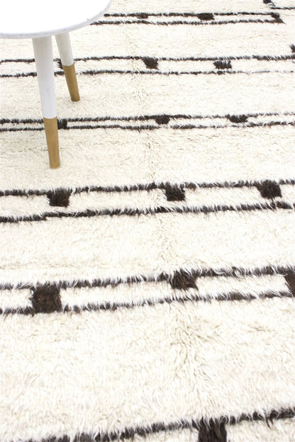 Modern design white Berber style carpet, handmade 299x210cm