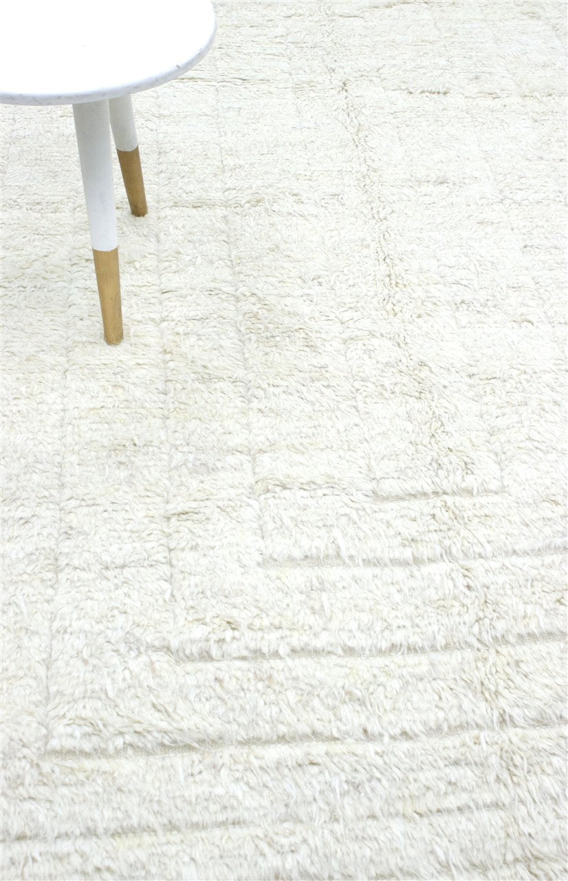 Modern design white Berber style carpet, handmade 294x213cm