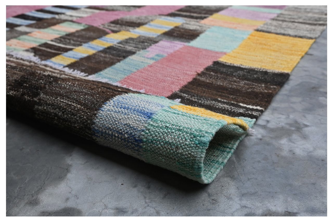 Taimany - Multicolor Tribal Wool Kilim Rug - Hand-Woven 124x83cm
