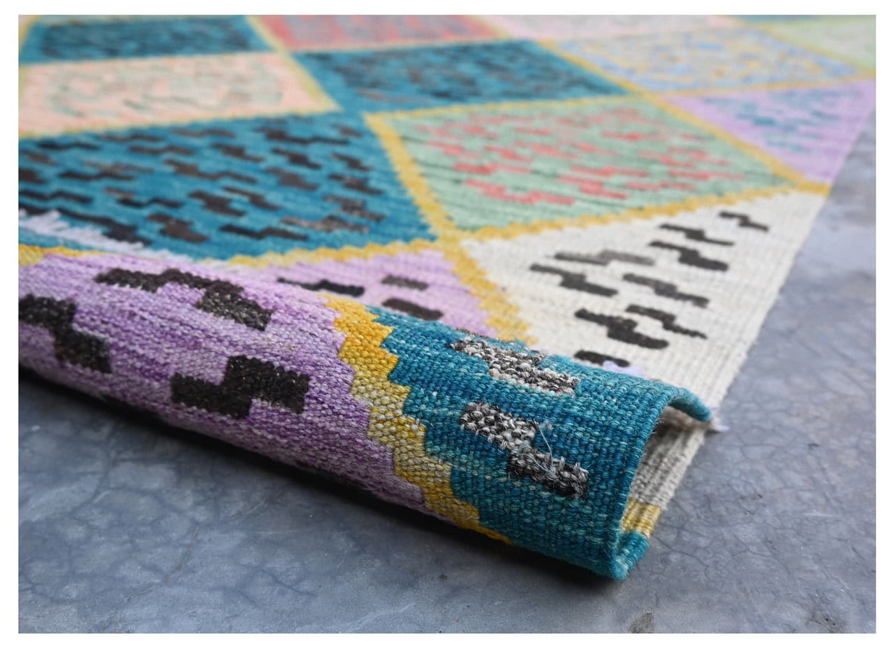 Taimany - Multicolor Tribal Wool Kilim Rug - Hand-Woven 172x125cm