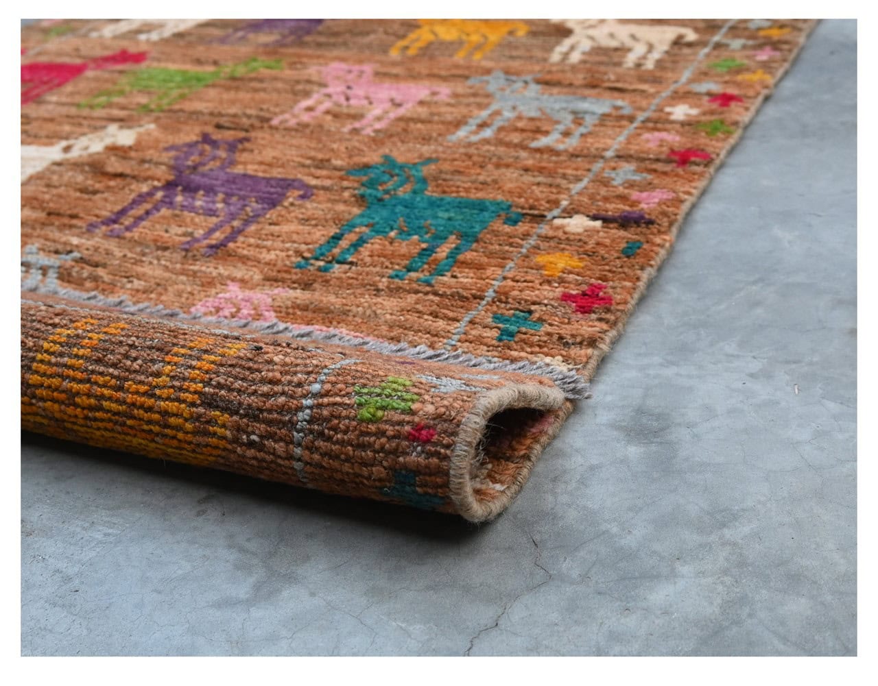 Taimany - Multicolor Tribal Wool Rug - Hand-Knotted 101x83cm