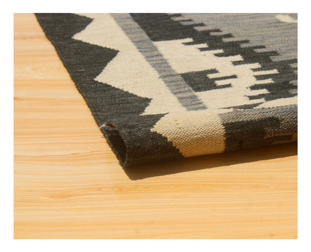 Tappeto Kilim moderno in lana multicolore 193x145cm