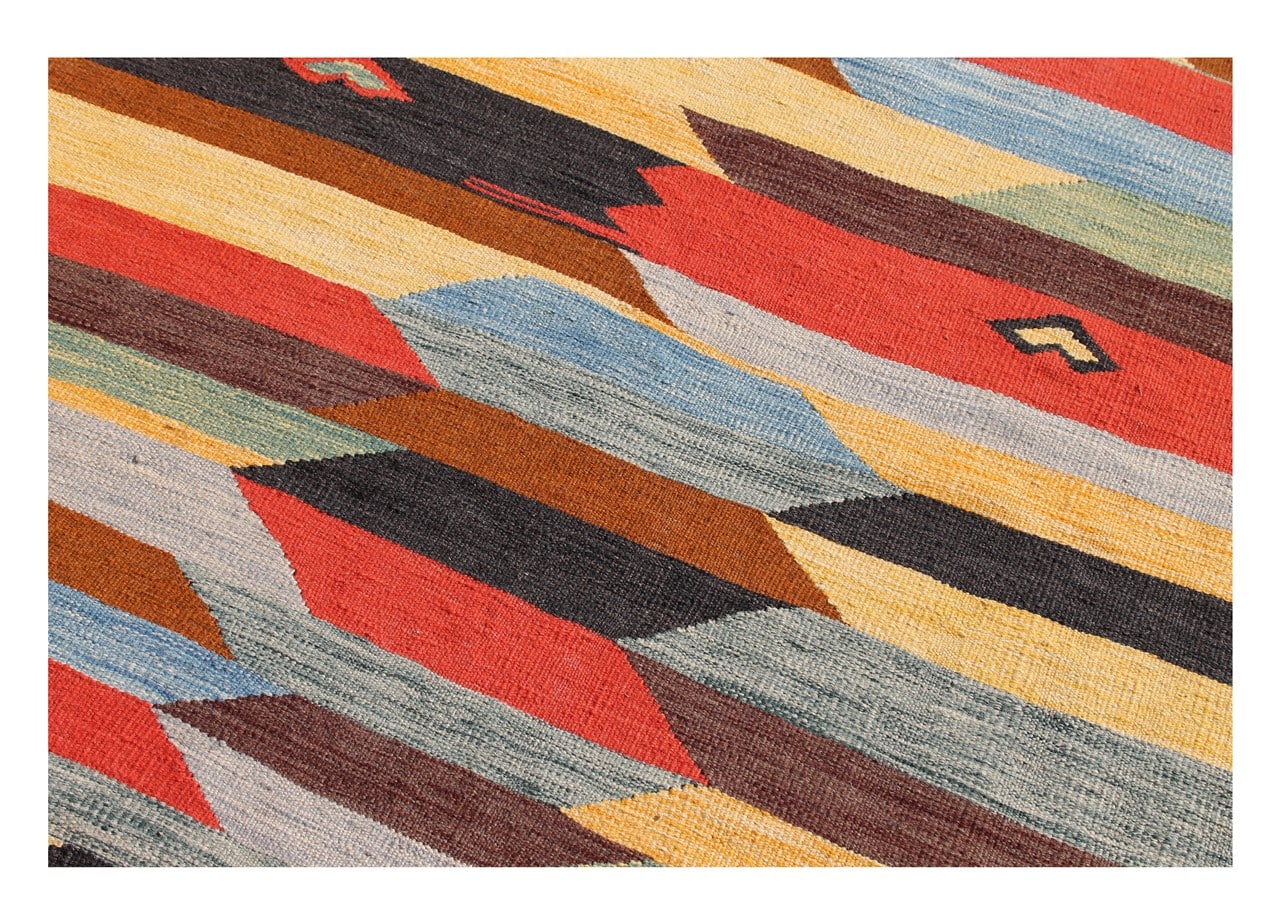 Taimany - Multicolor Tribal Wool Kilim Rug - Hand-Woven 176x120cm