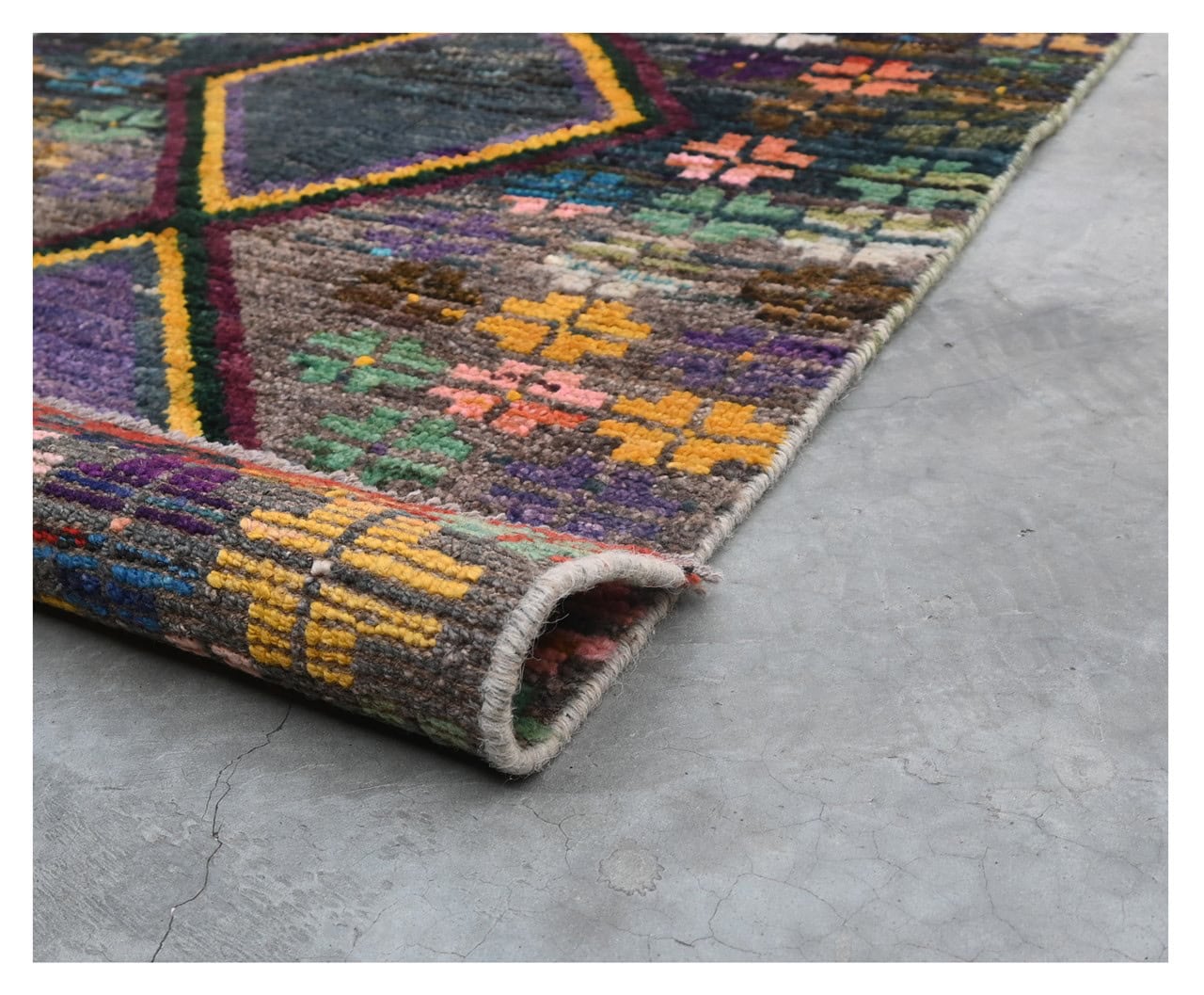 Taimany - Multicolor Tribal Wool Rug - Hand-Knotted 119x73cm