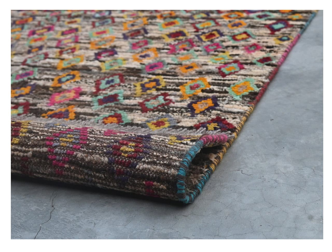 Taimany - Multicolor Tribal Wool Rug - Hand-Knotted 125x81cm