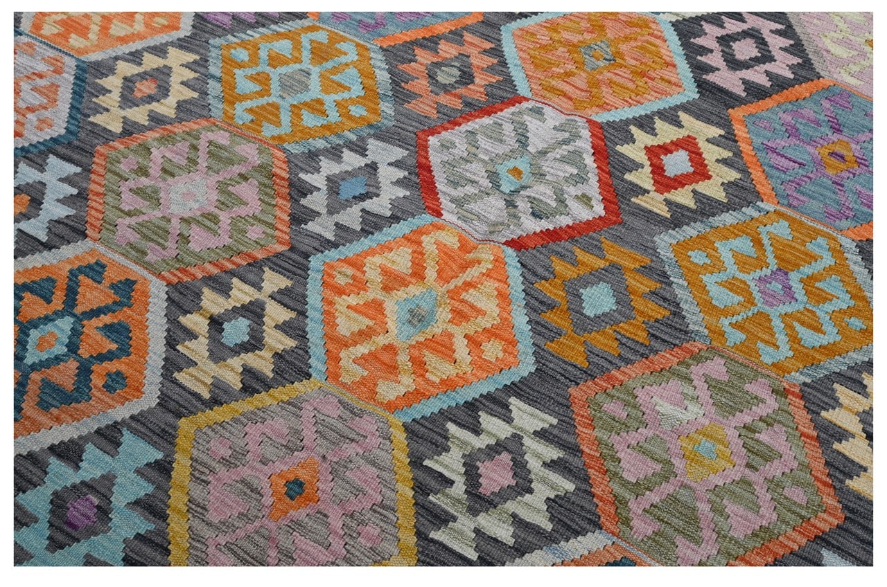 Taimany - Multicolor Tribal Wool Rug - Hand-Knotted 119x77cm