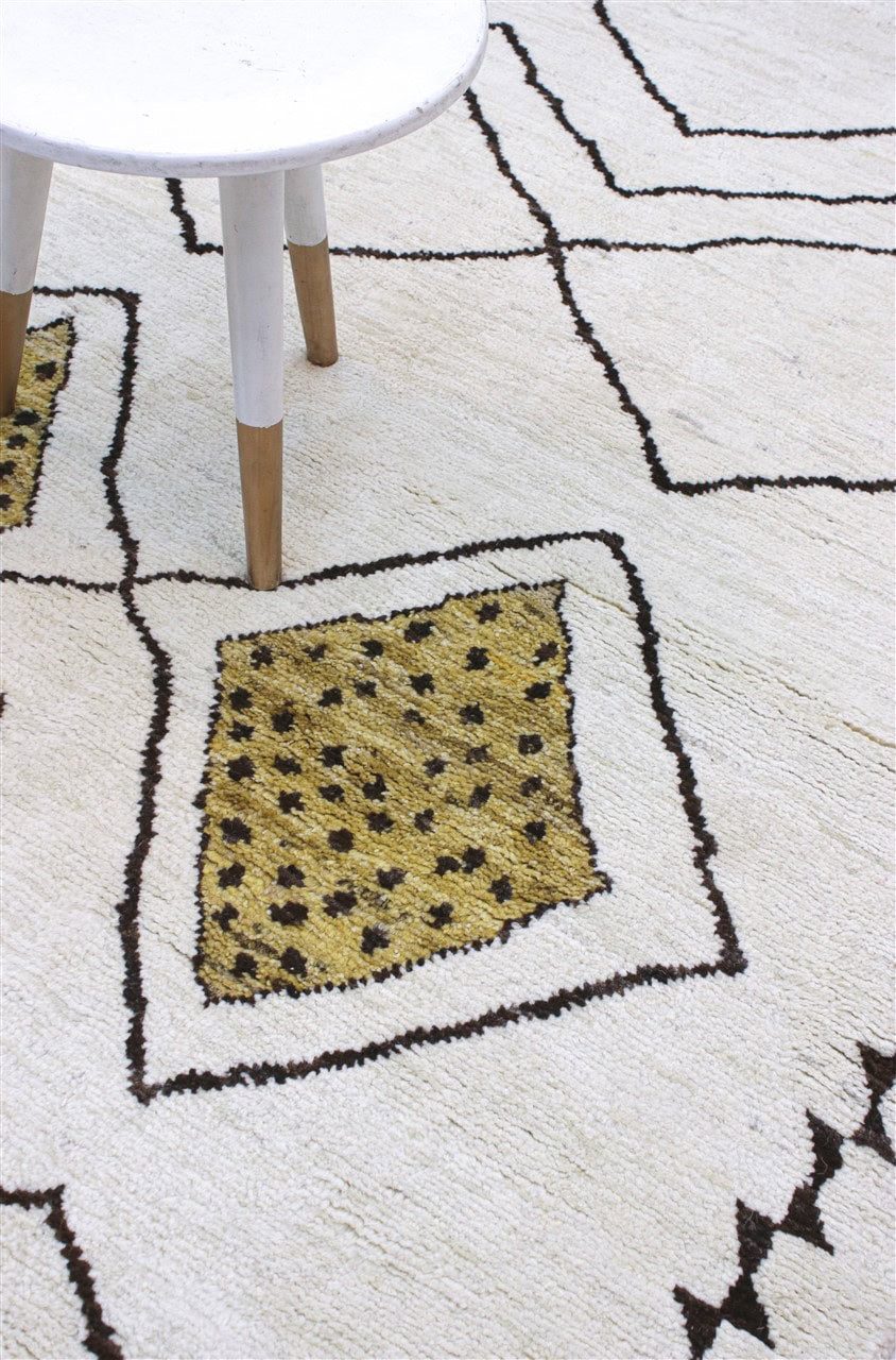 Taimany - Multicolor Tribal Wool Rug - Hand-Knotted 197x144cm