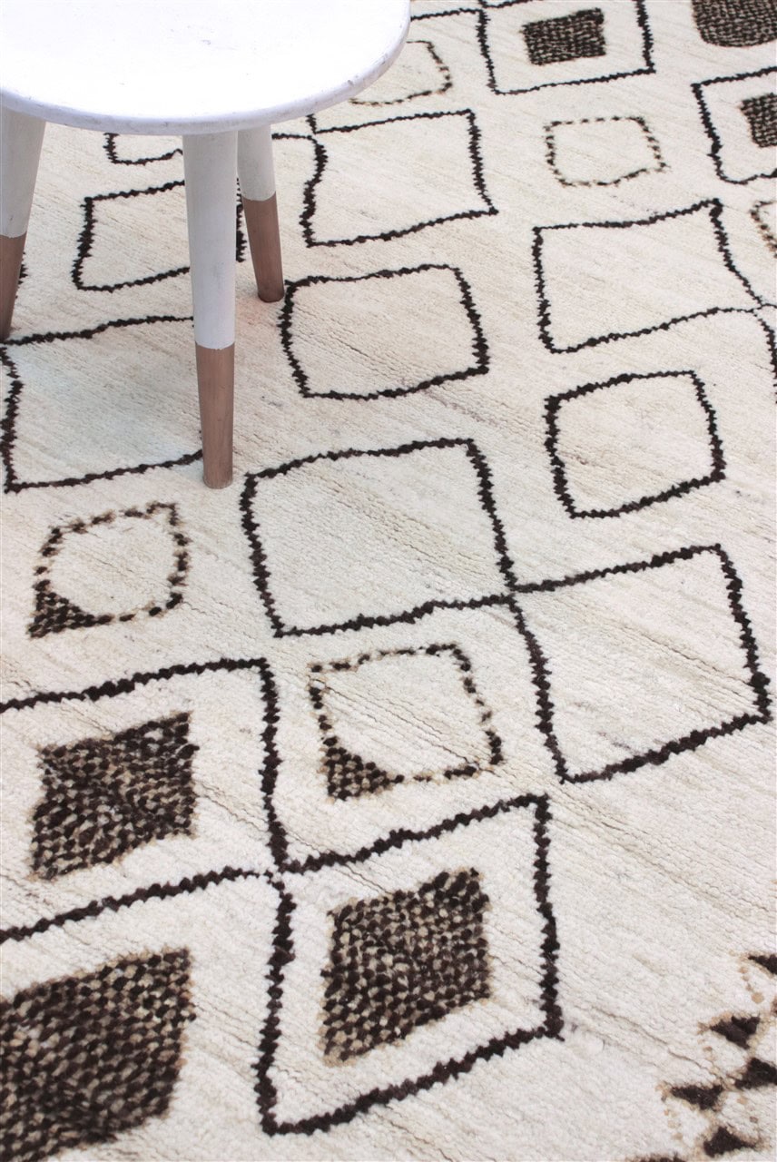 Taimany - Multicolor Tribal Wool Rug - Hand-Knotted 205x141cm