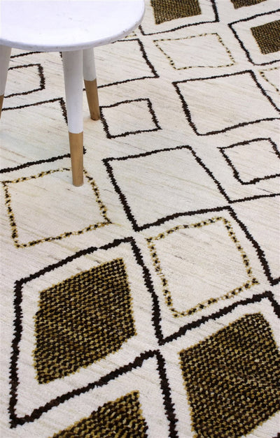 Tappeto design moderno bianco stile berbero, fatto a mano 241x177cm - CarpetLiving