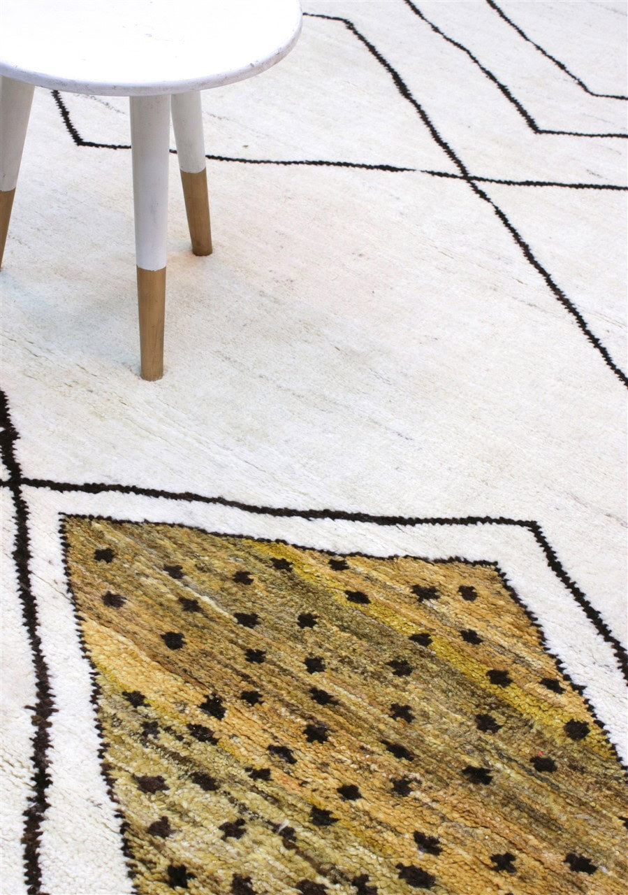 Taimany - Multicolor Tribal Wool Rug - Hand-Knotted 308x230cm