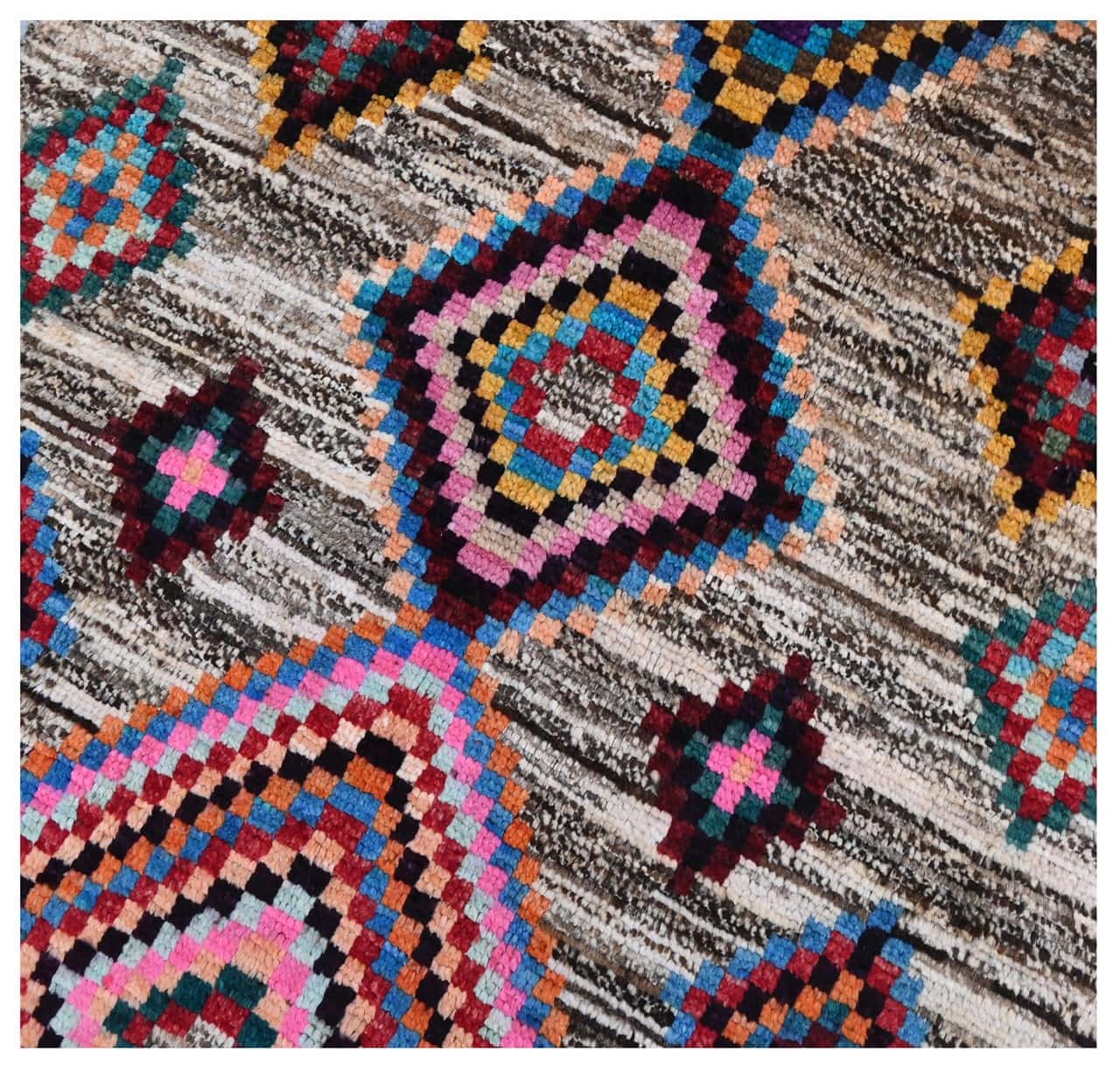 Taimany - Multicolor Tribal Wool Rug - Hand-Knotted 136x86cm