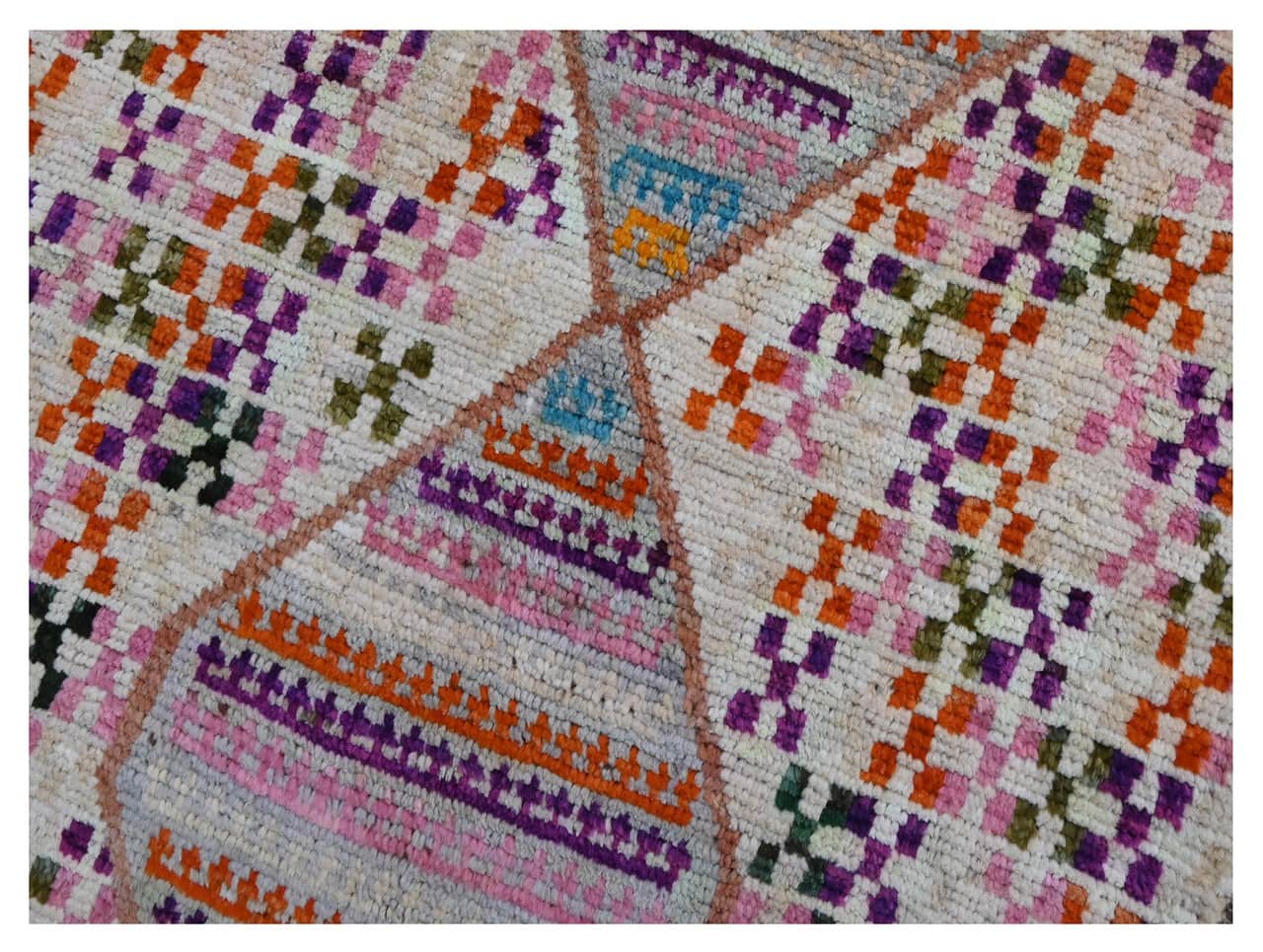 Taimany - Multicolor Tribal Wool Rug - Hand-Knotted 118x80cm