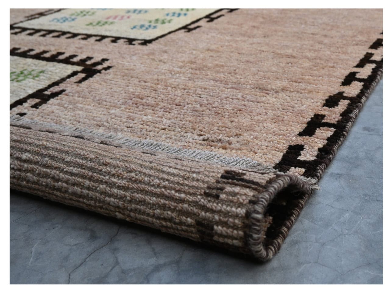 Taimany - Multicolor Tribal Wool Rug - Hand-Knotted 181x123cm