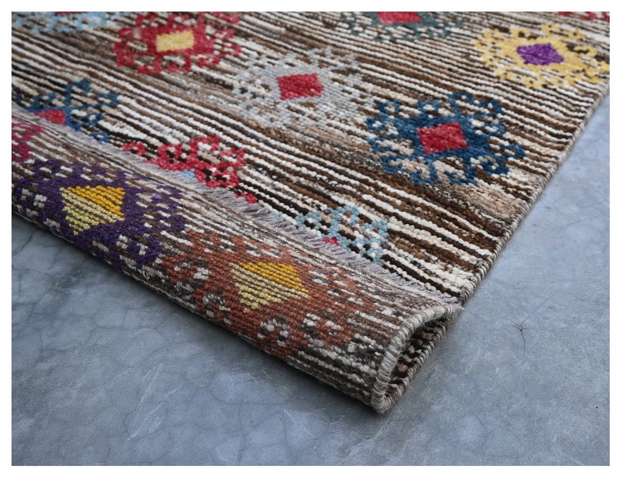 Taimany - Multicolor Tribal Wool Rug - Hand-Knotted 172x112cm