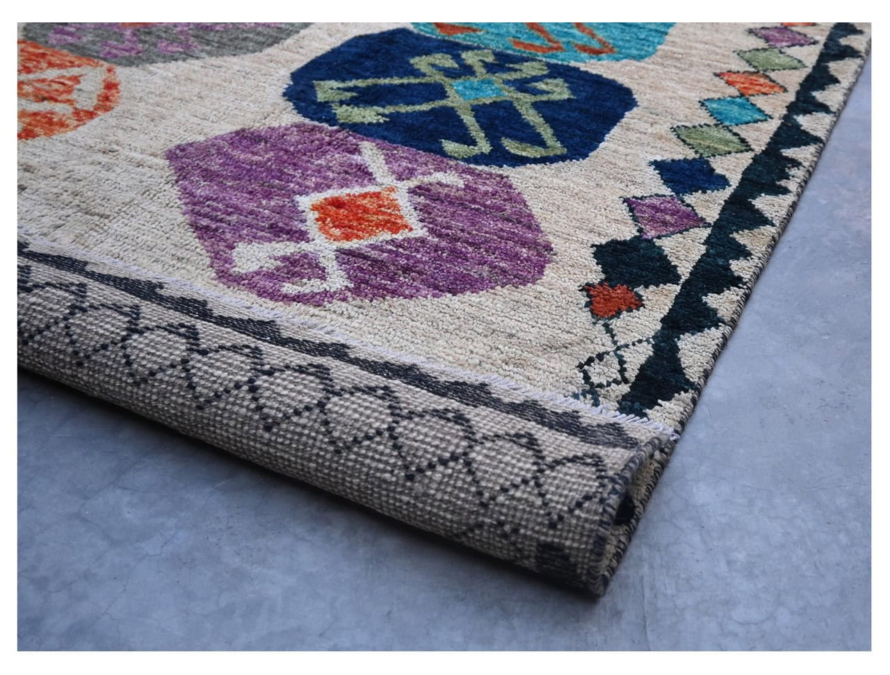 Taimany - Multicolor Tribal Wool Rug - Hand-Knotted 289x219cm