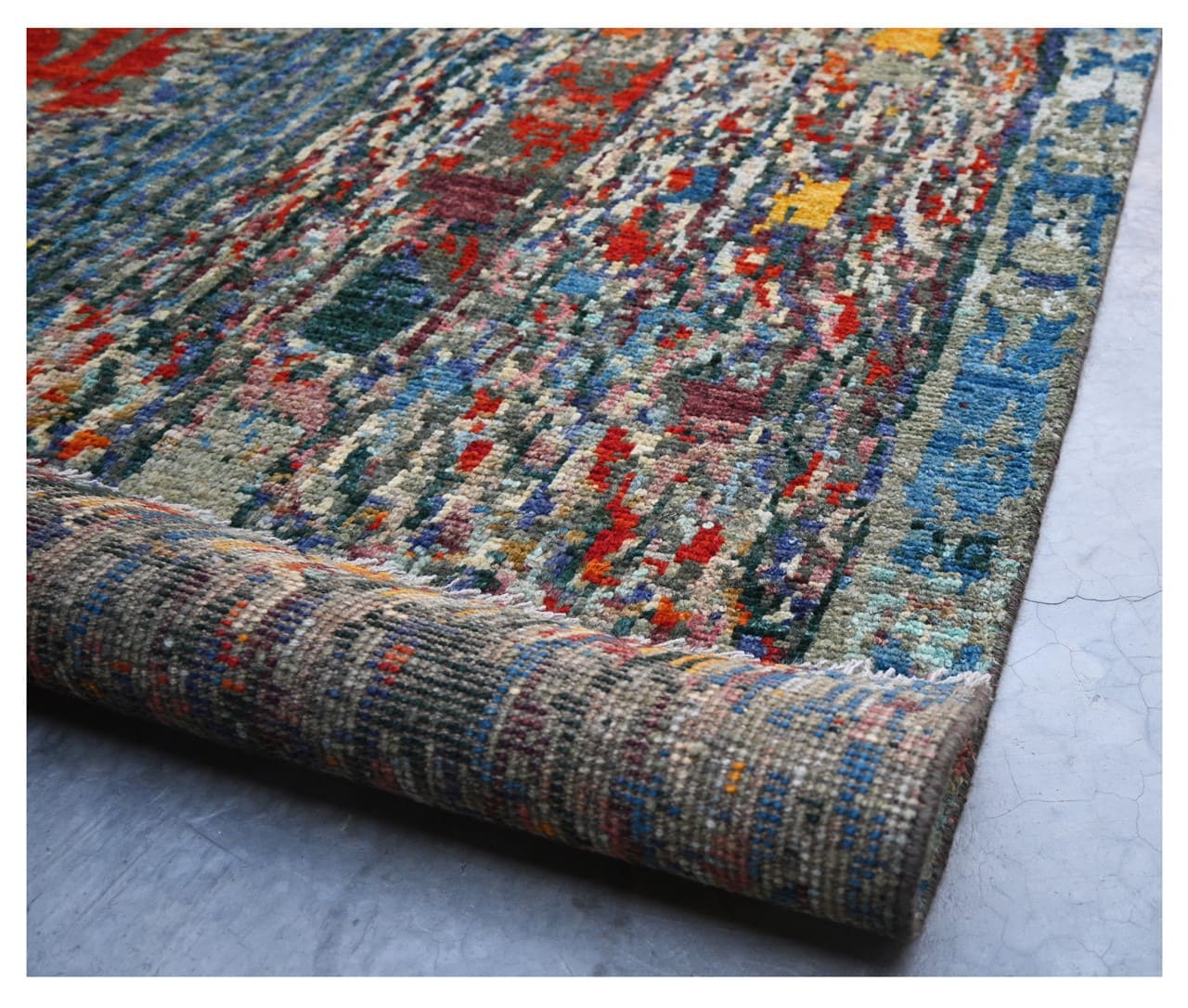 Taimany - Multicolor Tribal Wool Rug - Hand-Knotted 308x245cm