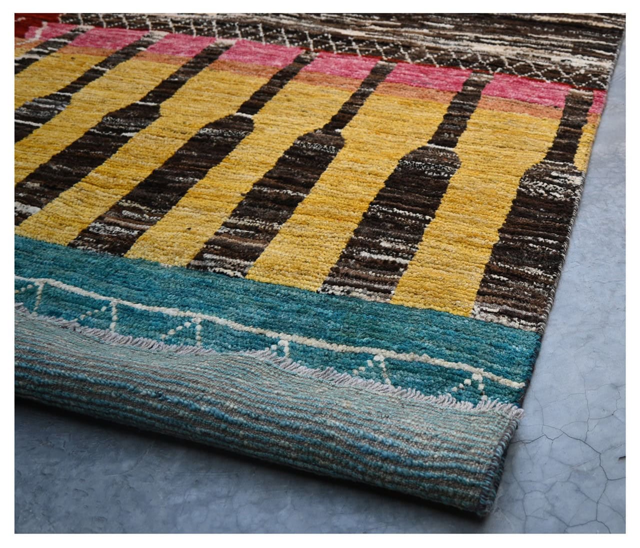 Taimany - Multicolor Tribal Wool Rug - Hand-Knotted 302x259cm