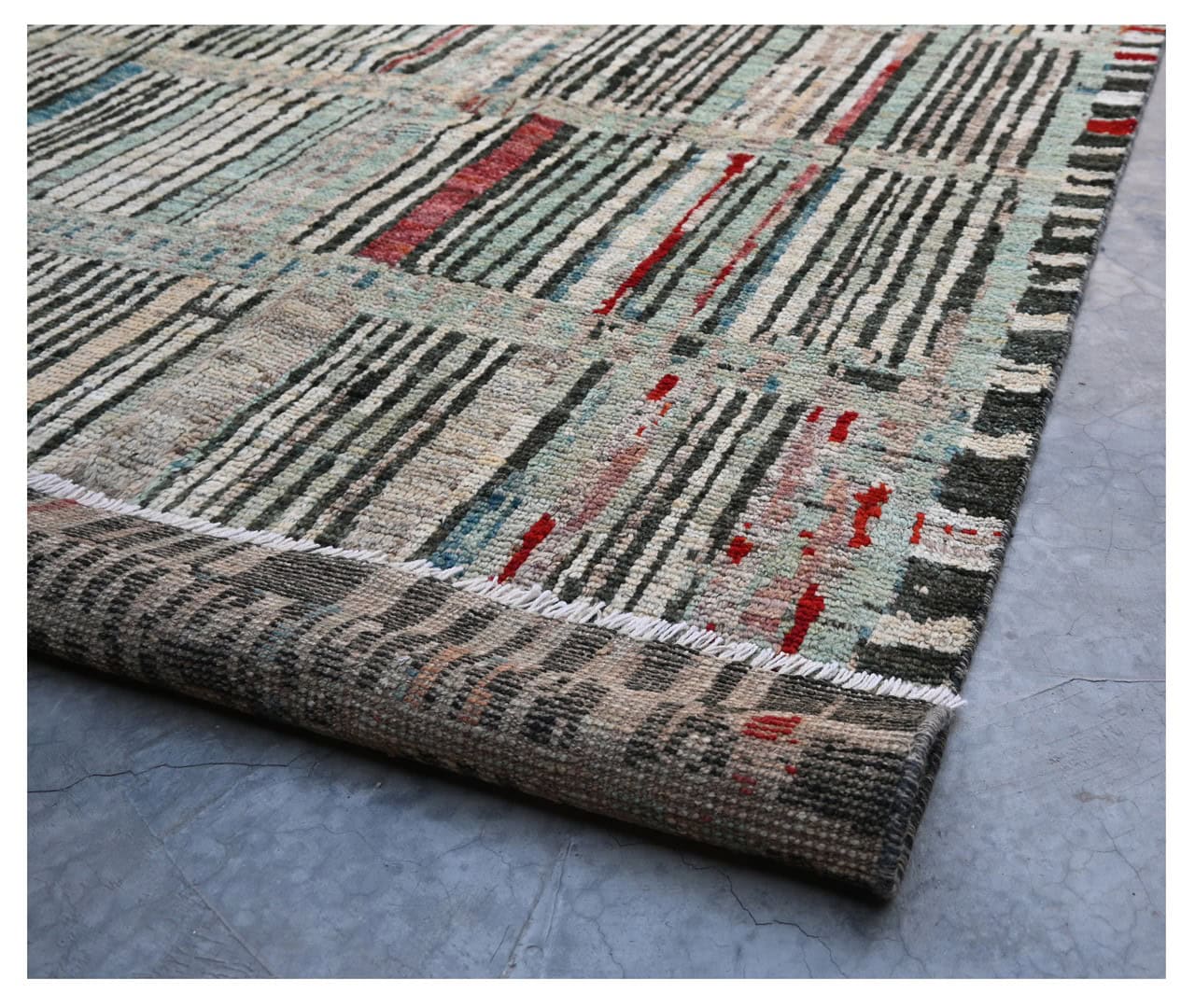 Taimany - Multicolor Tribal Wool Rug - Hand-Knotted 295x251cm