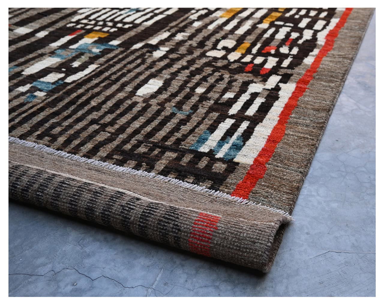 Taimany - Multicolor Tribal Wool Rug - Hand-Knotted 301x250cm