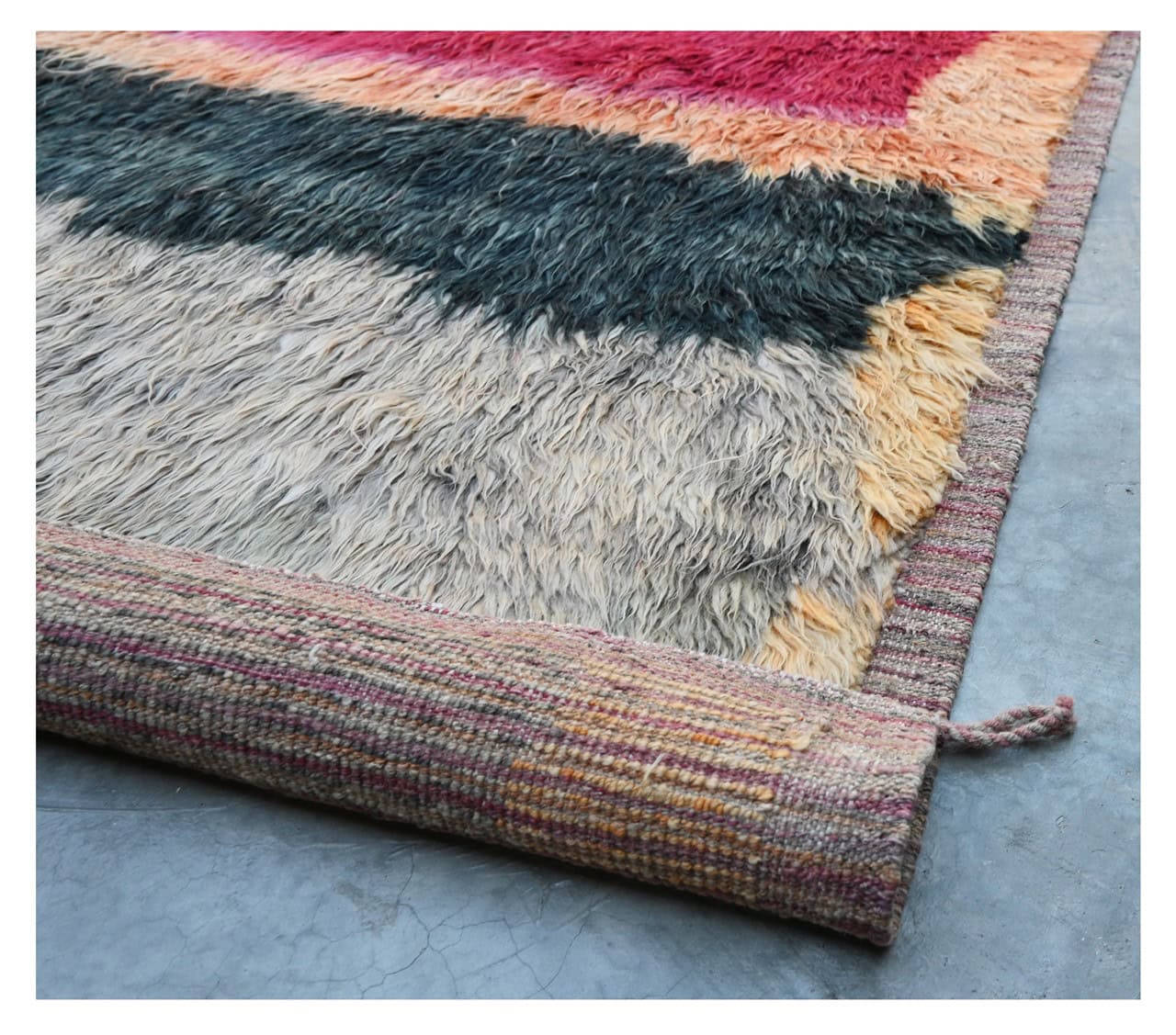 Taimany - Multicolor Tribal Wool Rug - Hand-Knotted 237x186cm