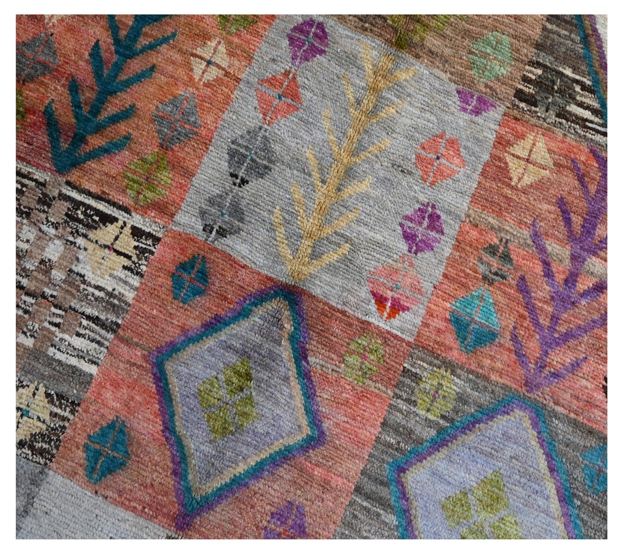 Taimany - Multicolor Tribal Wool Rug - Hand-Knotted 178x115cm