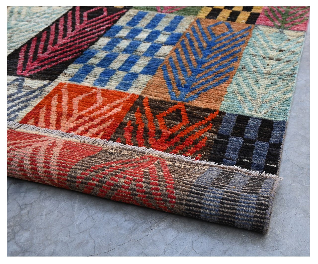 Taimany - Multicolor Tribal Wool Rug - Hand-Knotted 204x155cm