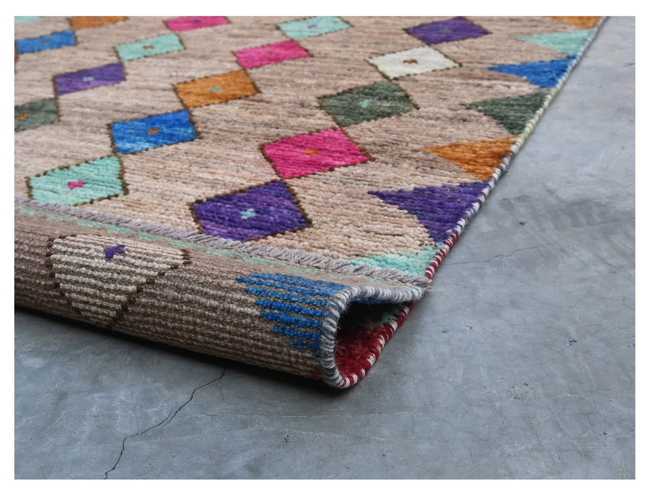 Taimany - Multicolor Tribal Wool Rug - Hand-Knotted 114x80cm